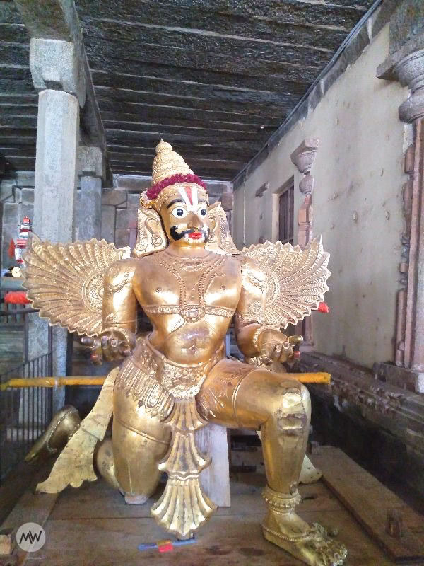 Statue of Garud at Ranganatha Swamy Temple