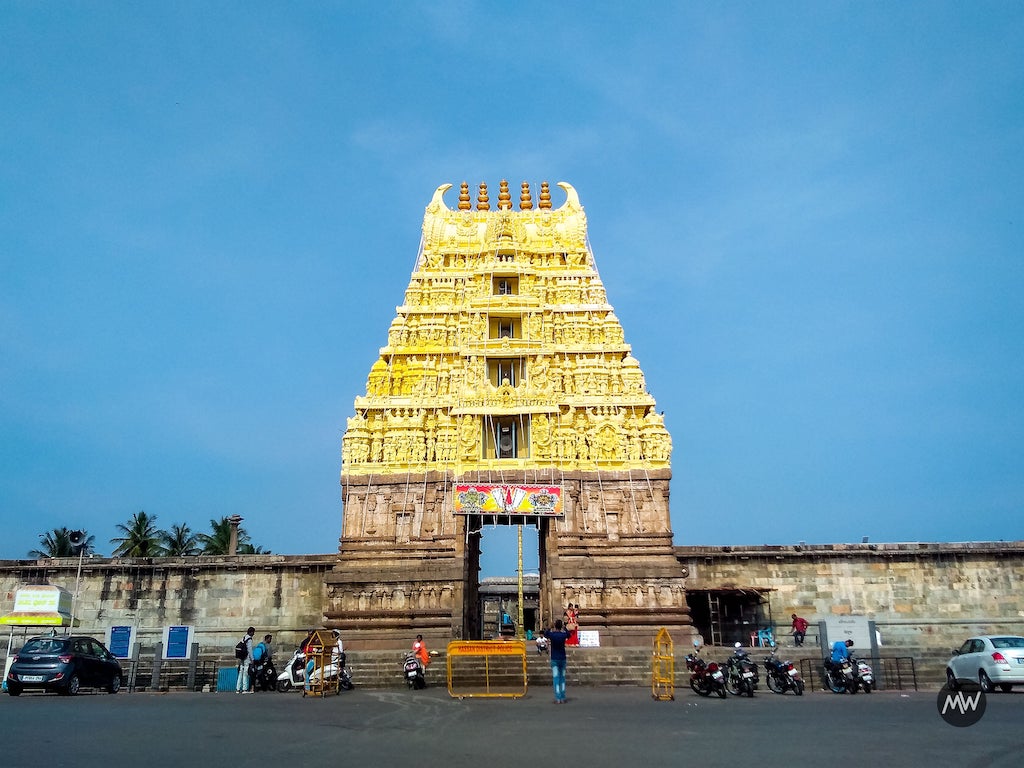 Entrance of Chennakeshva temple in Belur — places to visit in Chikmagalur