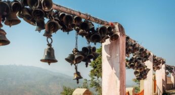 उत्तराखंड का कोट भ्रामरी मंदिर जहाँ हिमालय का 360° नज़ारा दिखता है।