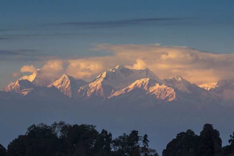 Mount Kanchenjunga , Darjeeling