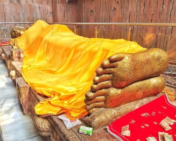 Reclining Statue of Buddha
