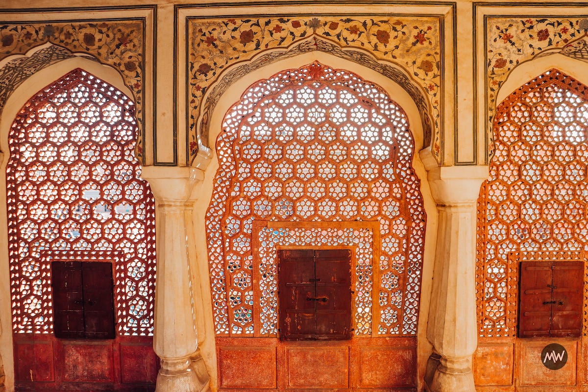 Virtual Tour To Iconic Hawa Mahal or Breeze Palace 15 10.1 and the intricate architecture Hawa Mahal Breeze Place Wind Palace virtual tour