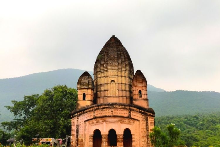 Read more about the article Daycation In COVID Times: From Maithon Dam to Garpanchkot Ruins