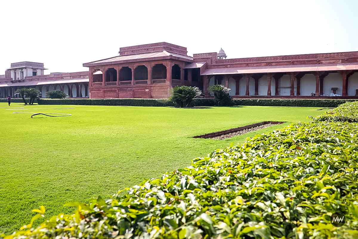 Fatehpur Sikri: Definitive Travel Guide For Buland Darwaza & Other Mughal Marvels 1