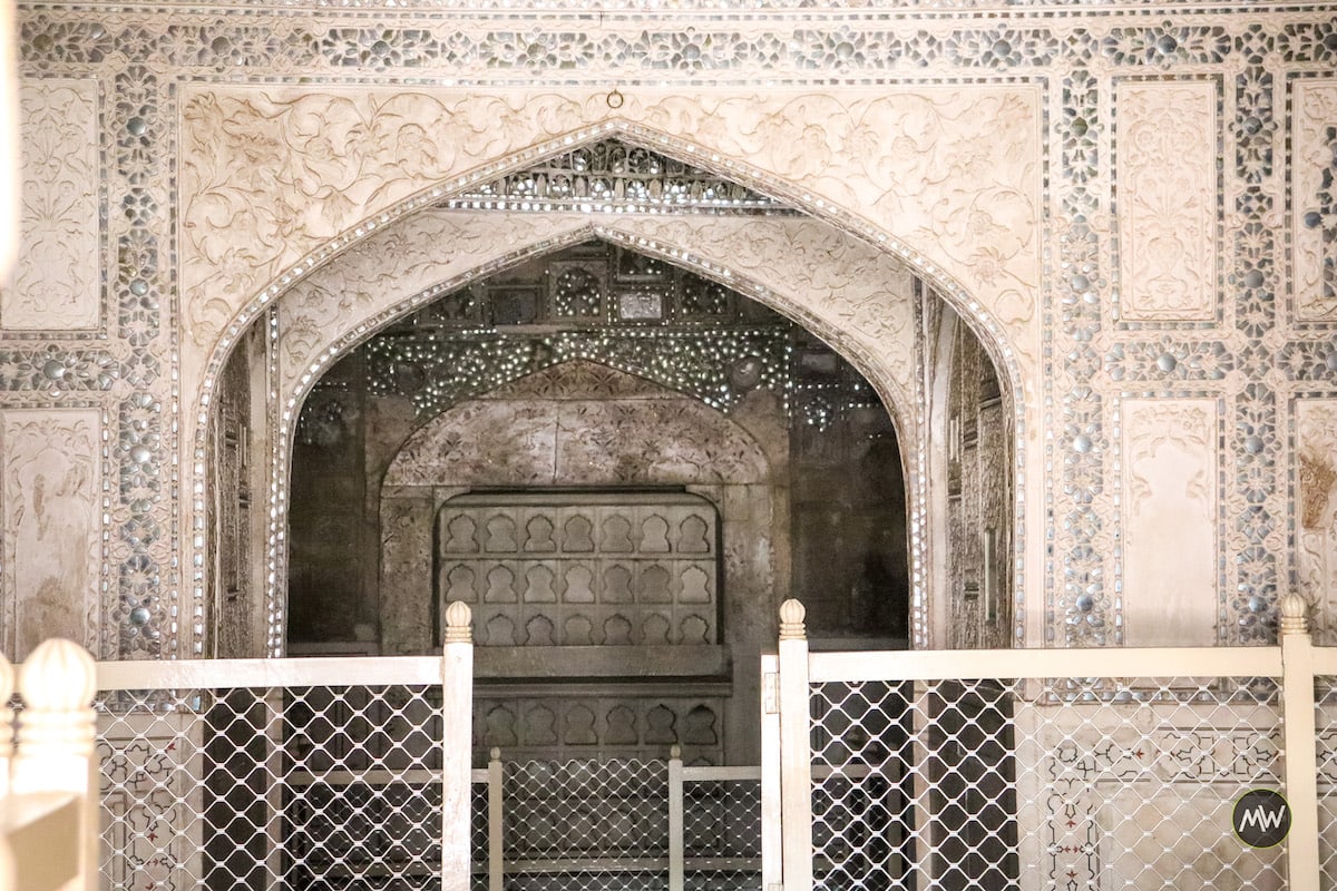 Peeping inside the sheesh Mahal